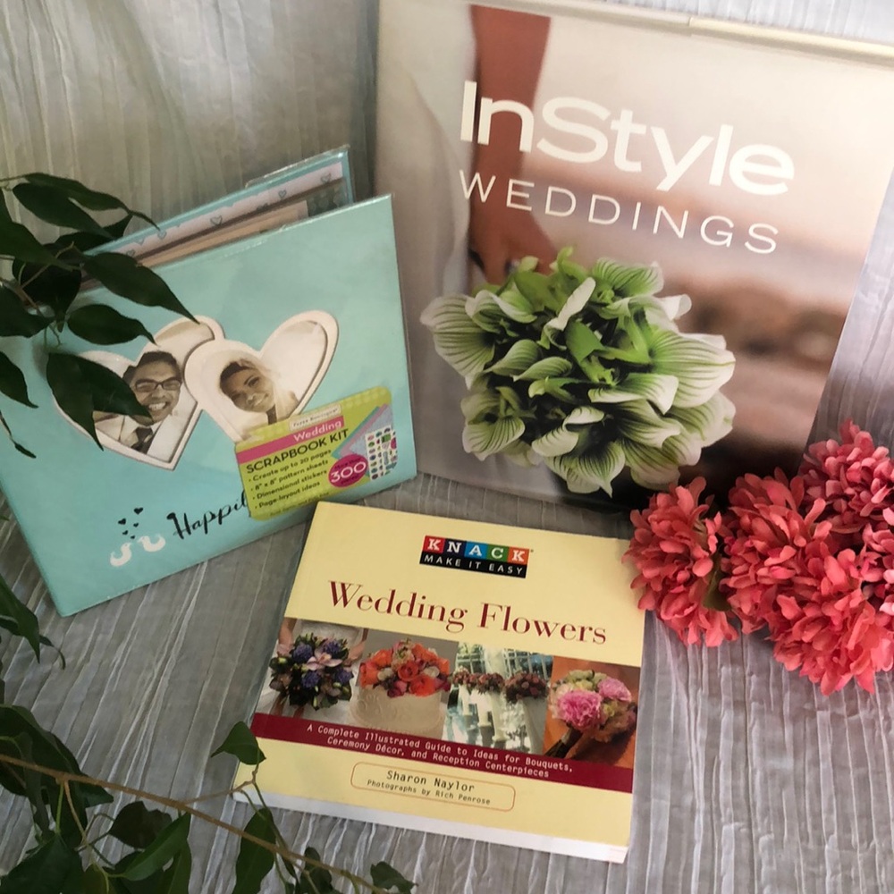 IN STYLE WEDDINGS , HAPPILY EVER AFTER WEDDING SCRAPBOOK , WEDDING FLOWERS